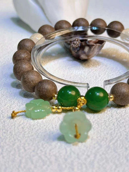 Natural jadeite bracelet detail