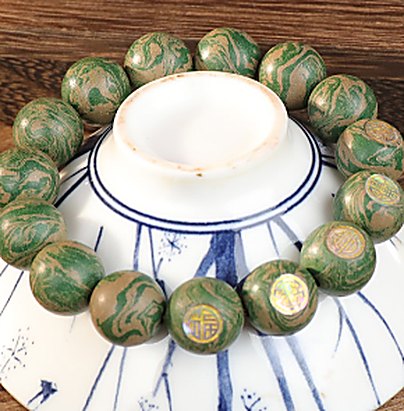 Dunhuang Vermilion Bird Green Carved 12mm Bracelet - natural hand-rolled incense bead bracelet detail