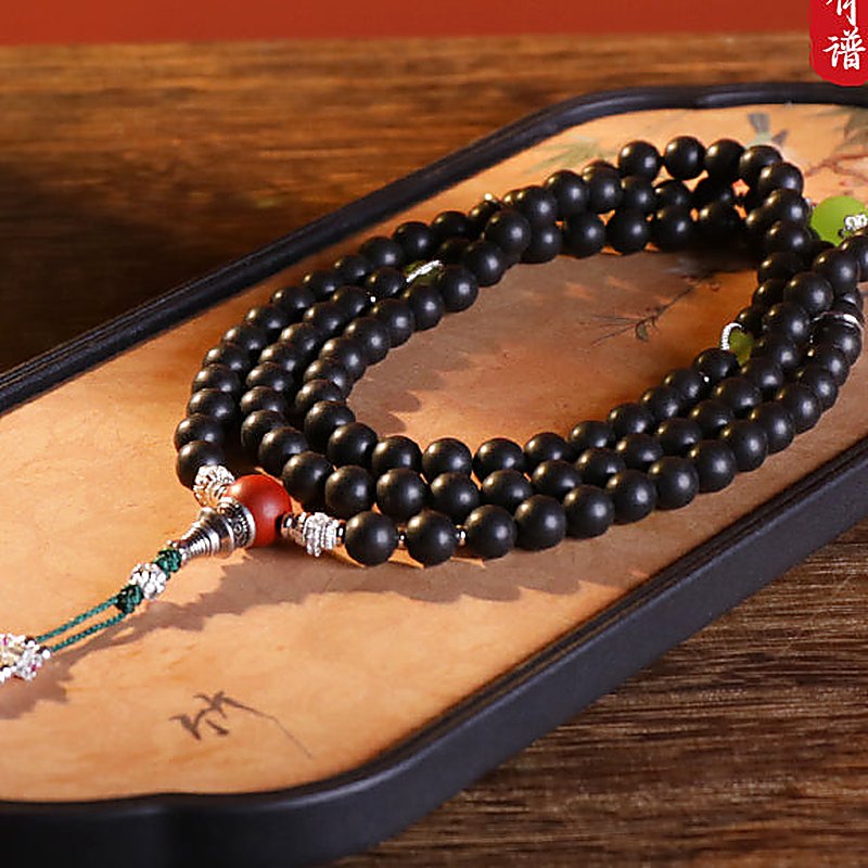 Gu Jin Xiang 'Mo Zhi' 108-Bead Mala - natural hand-rolled incense bead bracelet detail